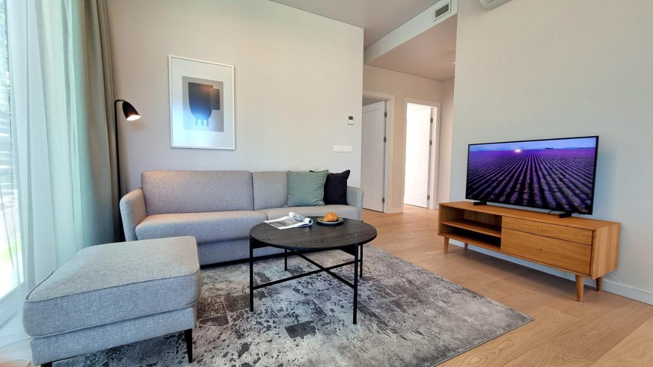 Park Premium Apartment Birstonas